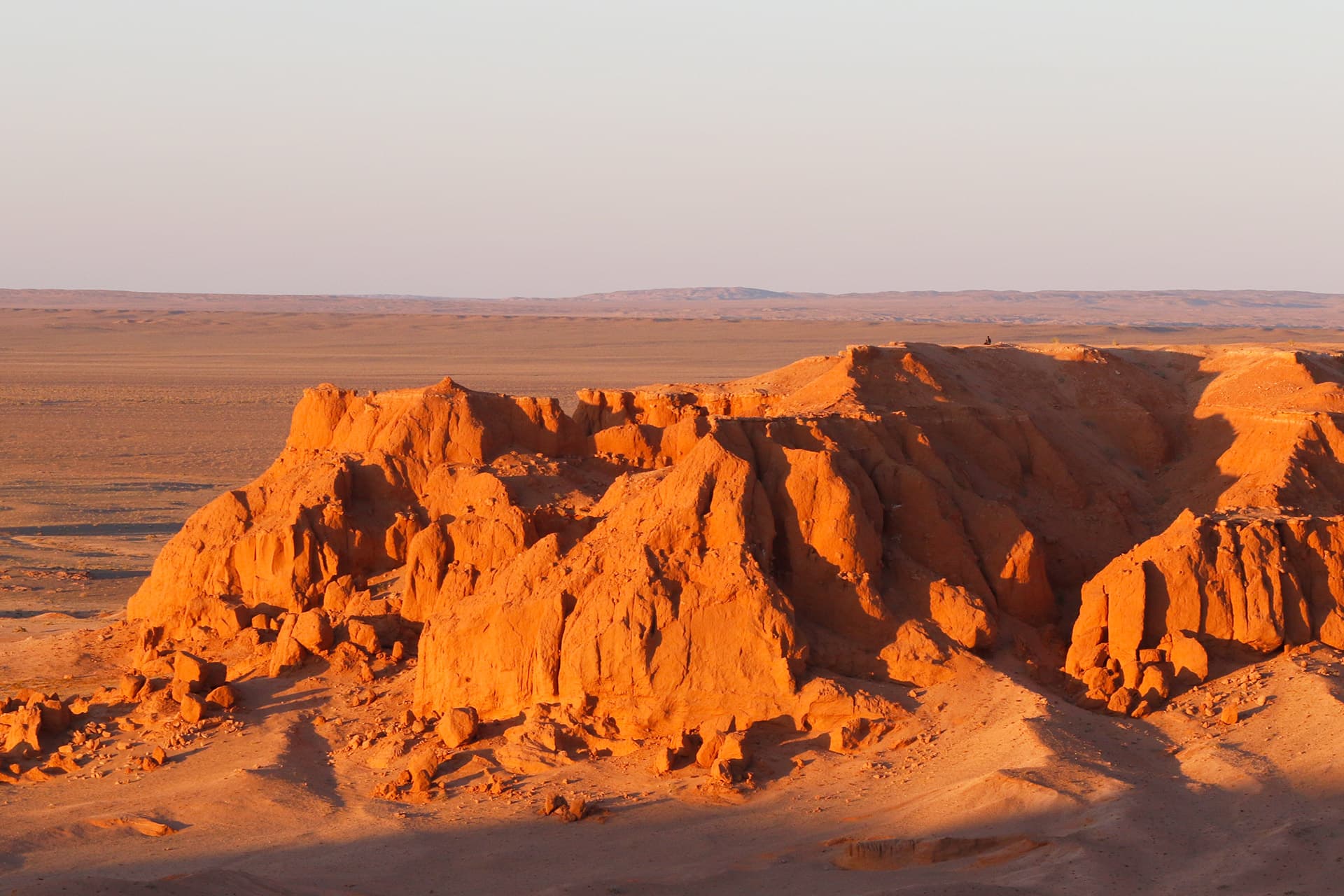 Bayanzag – Les Falaises Flamboyantes